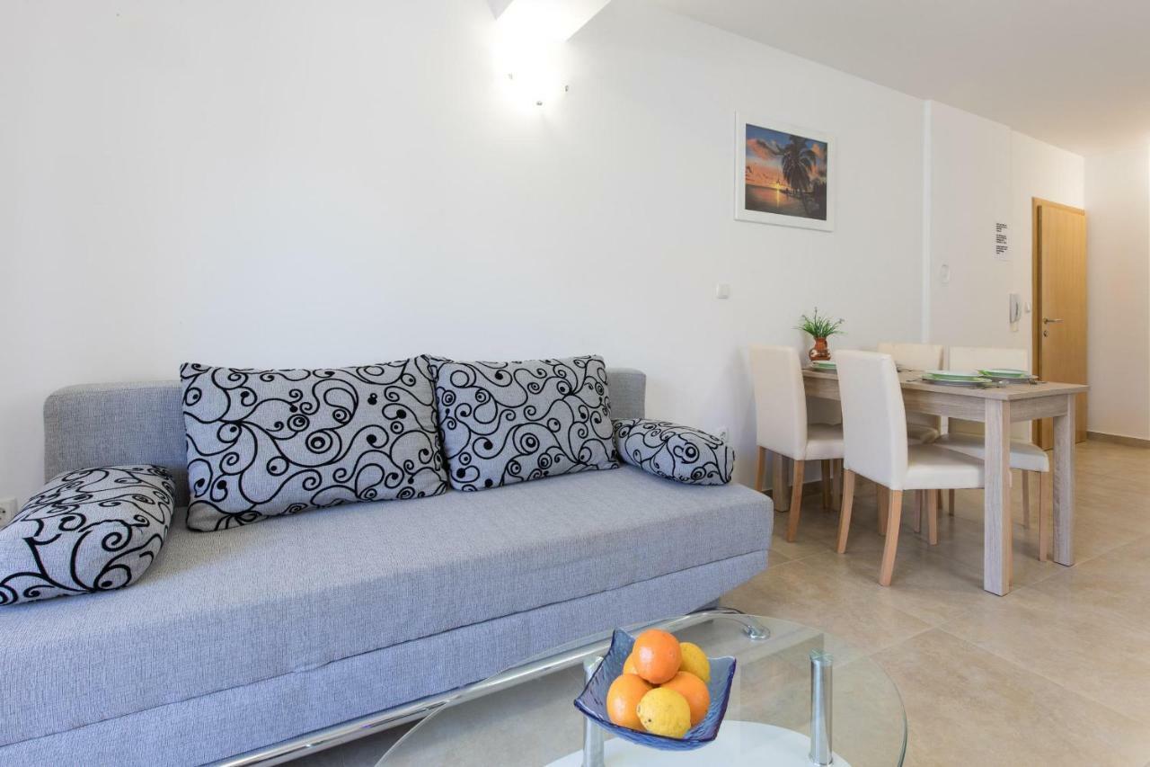 Apartments Nino Малинска Экстерьер фото